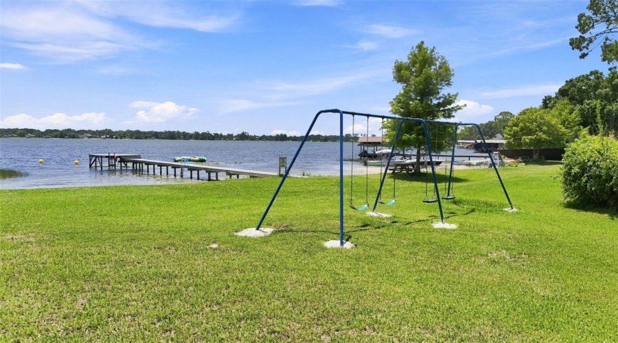 Eustis, Florida 32726, 4 Bedroom Bedrooms, ,2 Bathroombathrooms,Residential,For Sale,Garden,0,Mfro6427661