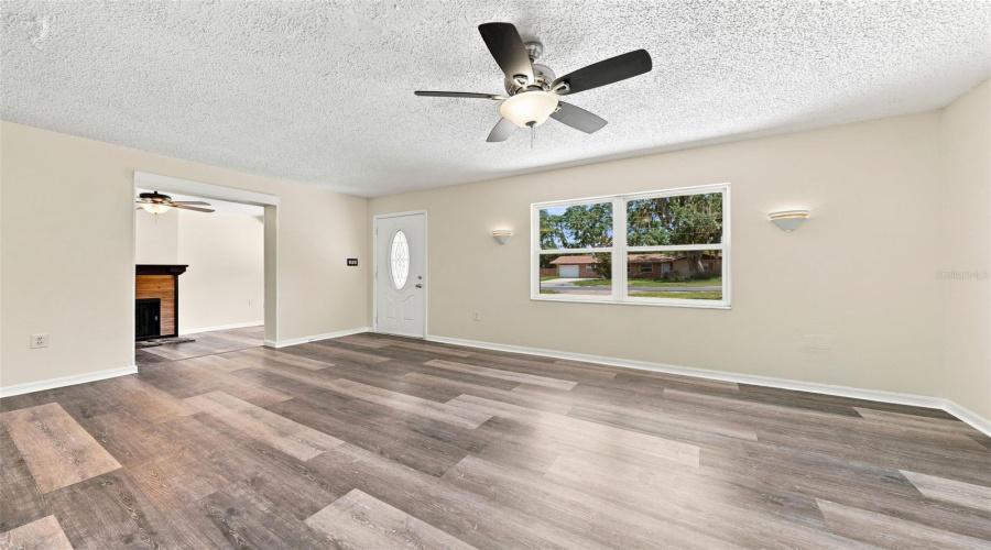 Eustis, Florida 32726, 4 Bedroom Bedrooms, ,2 Bathroombathrooms,Residential,For Sale,Garden,0,Mfro6427661