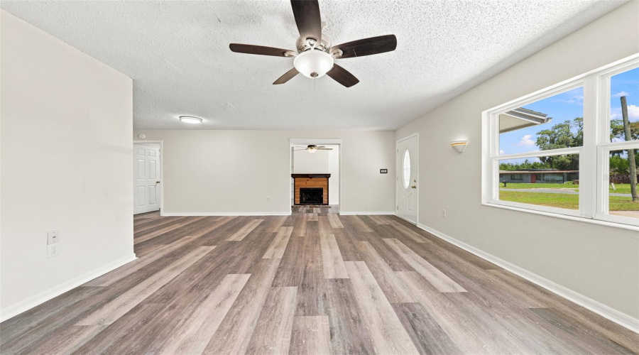 Eustis, Florida 32726, 4 Bedroom Bedrooms, ,2 Bathroombathrooms,Residential,For Sale,Garden,0,Mfro6427661