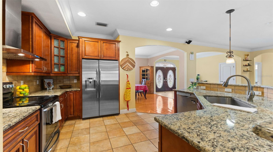 Plant City, Florida 33567, 5 Bedroom Bedrooms, ,3 Bathroombathrooms,Residential,For Sale,Colson,0,Mfrtb8457563