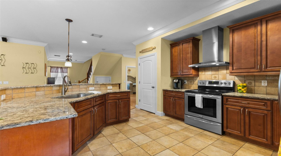Plant City, Florida 33567, 5 Bedroom Bedrooms, ,3 Bathroombathrooms,Residential,For Sale,Colson,0,Mfrtb8457563