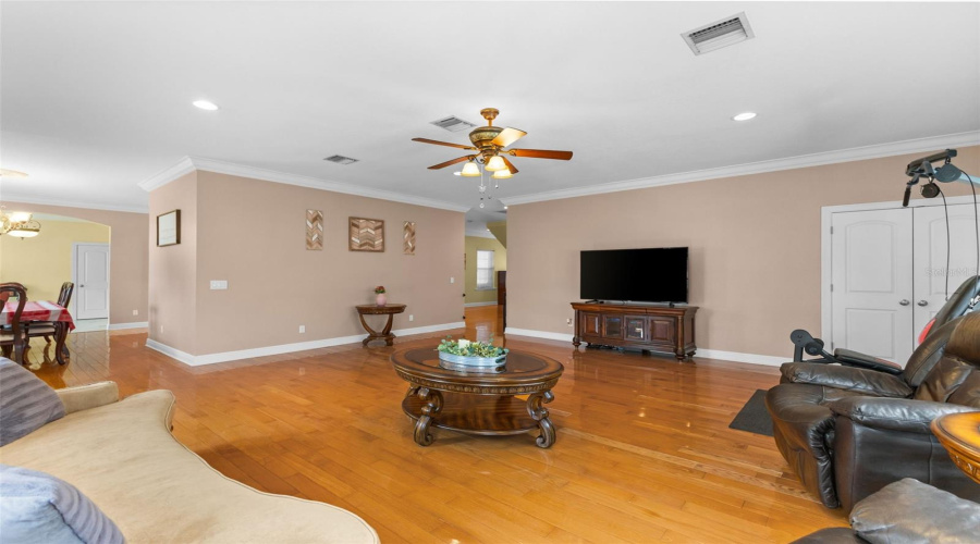 Plant City, Florida 33567, 5 Bedroom Bedrooms, ,3 Bathroombathrooms,Residential,For Sale,Colson,0,Mfrtb8457563