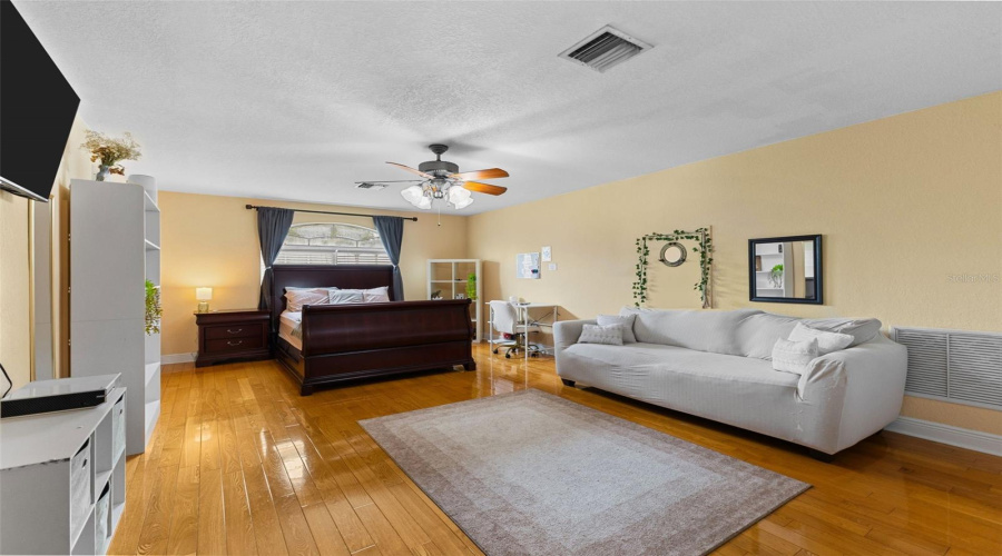 Plant City, Florida 33567, 5 Bedroom Bedrooms, ,3 Bathroombathrooms,Residential,For Sale,Colson,0,Mfrtb8457563