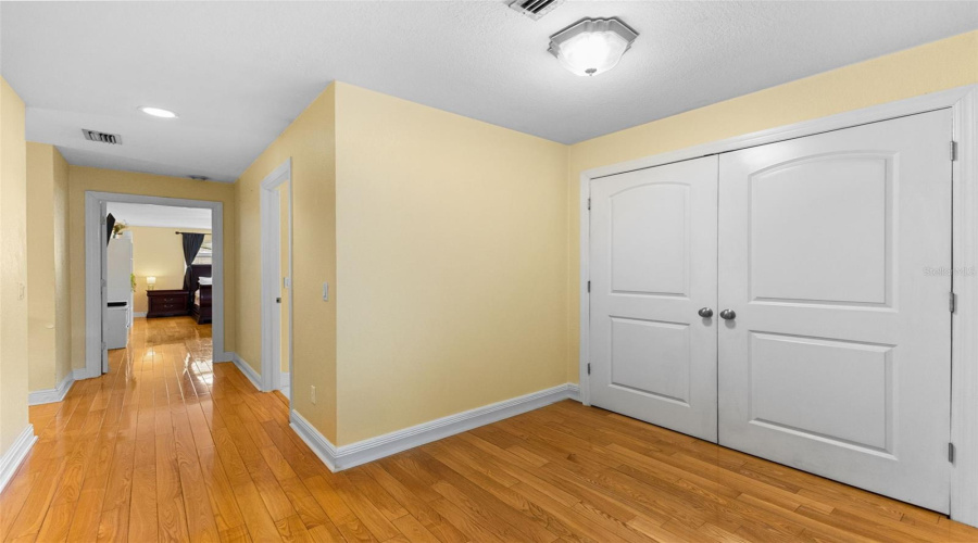 Plant City, Florida 33567, 5 Bedroom Bedrooms, ,3 Bathroombathrooms,Residential,For Sale,Colson,0,Mfrtb8457563