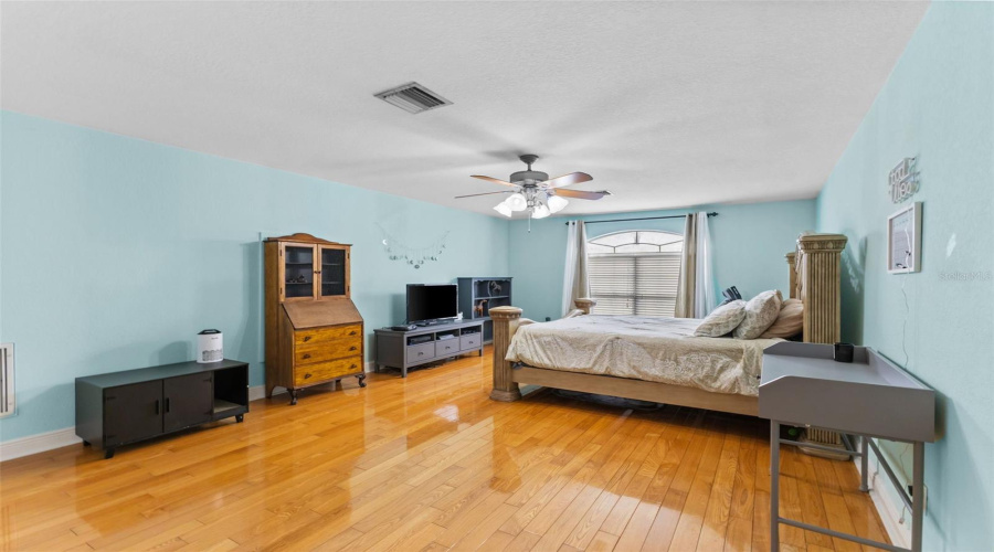 Plant City, Florida 33567, 5 Bedroom Bedrooms, ,3 Bathroombathrooms,Residential,For Sale,Colson,0,Mfrtb8457563