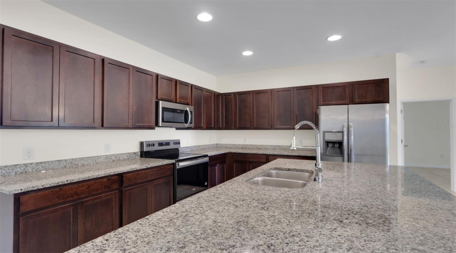 Punta Gorda, Florida 33983, 3 Bedroom Bedrooms, ,2 Bathroombathrooms,Residential,For Sale,Palisade,0,Mfrtb8538379