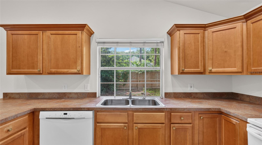 Gainesville, Florida 32608, 3 Bedroom Bedrooms, ,2 Bathroombathrooms,Residential,For Sale,31St,0,Mfrgc541144