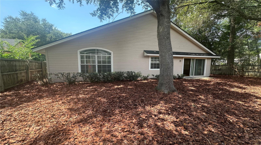 Gainesville, Florida 32608, 3 Bedroom Bedrooms, ,2 Bathroombathrooms,Residential,For Sale,31St,0,Mfrgc541144
