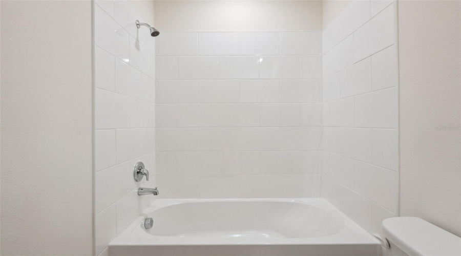 Daytona Beach, Florida 32124, 4 Bedroom Bedrooms, ,3 Bathroombathrooms,Residential,For Sale,Morfontaine,0,Mfro6421141