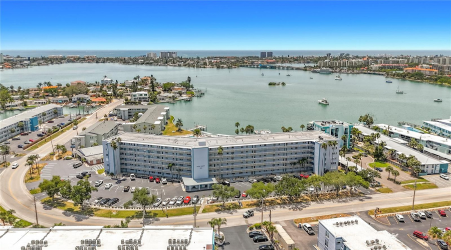 South Pasadena, Florida 33707, 2 Bedroom Bedrooms, ,1 Bathroombathrooms,Residential,For Sale,Shore,0,Mfrw7888346