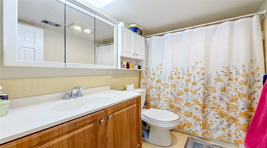 South Pasadena, Florida 33707, 2 Bedroom Bedrooms, ,1 Bathroombathrooms,Residential,For Sale,Shore,0,Mfrw7888346