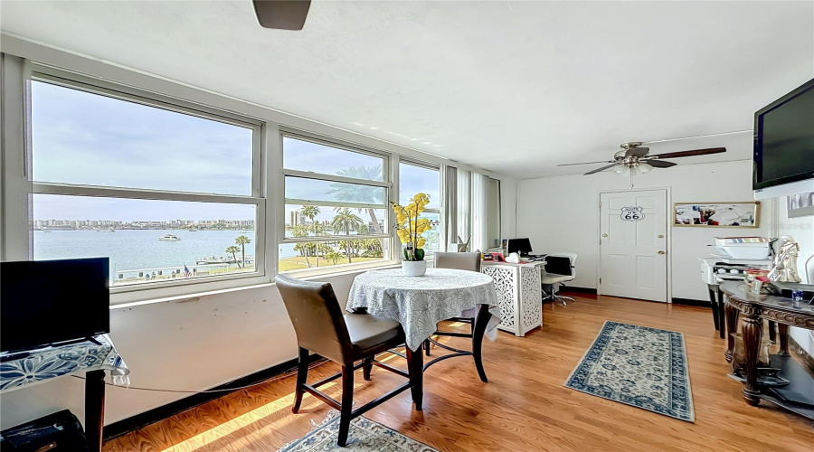 South Pasadena, Florida 33707, 2 Bedroom Bedrooms, ,1 Bathroombathrooms,Residential,For Sale,Shore,0,Mfrw7888346