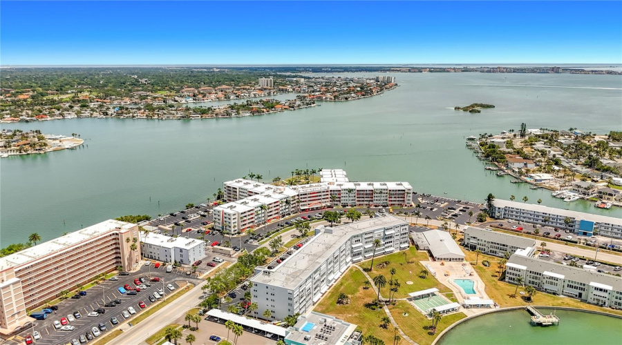 South Pasadena, Florida 33707, 2 Bedroom Bedrooms, ,1 Bathroombathrooms,Residential,For Sale,Shore,0,Mfrw7888346