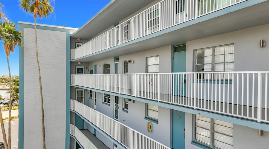 South Pasadena, Florida 33707, 2 Bedroom Bedrooms, ,1 Bathroombathrooms,Residential,For Sale,Shore,0,Mfrw7888346