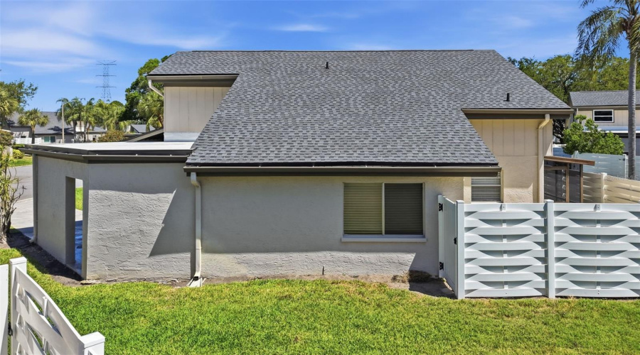 Clearwater, Florida 33761, 3 Bedroom Bedrooms, ,2 Bathroombathrooms,Residential,For Sale,Barksdale,0,Mfrtb8501743