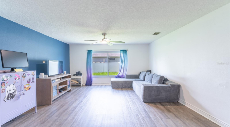 Kissimmee, Florida 34746, 4 Bedroom Bedrooms, ,2 Bathroombathrooms,Residential,For Sale,Shortleaf,0,Mfrl4961677