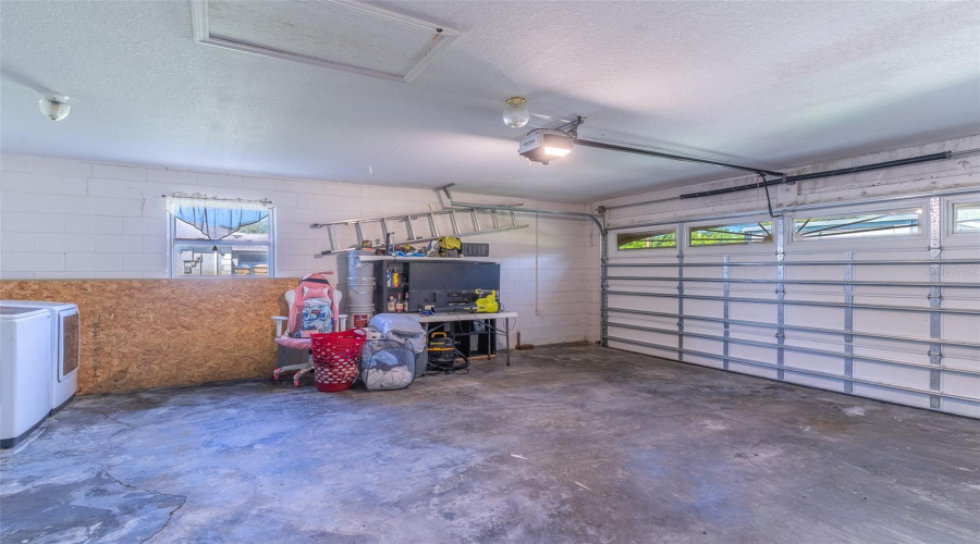 Kissimmee, Florida 34746, 4 Bedroom Bedrooms, ,2 Bathroombathrooms,Residential,For Sale,Shortleaf,0,Mfrl4961677