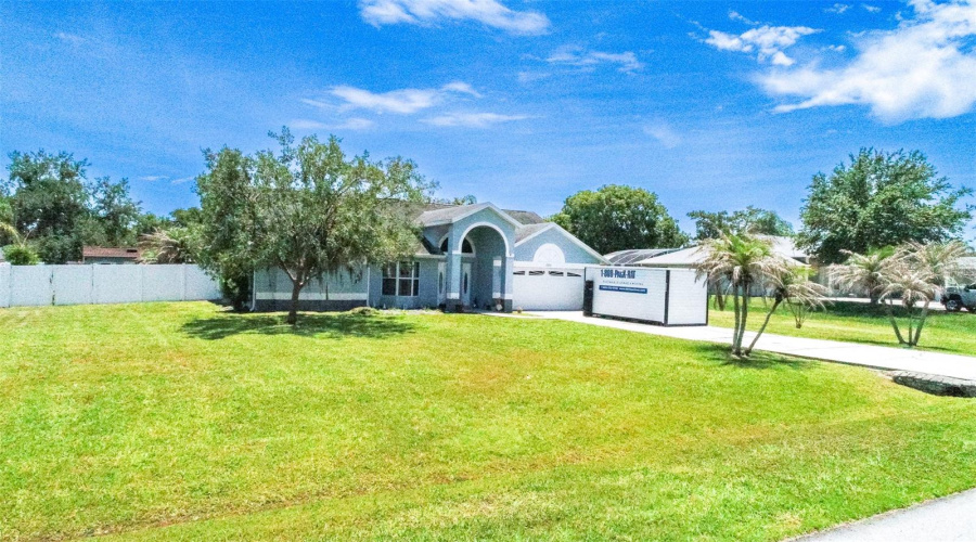 Kissimmee, Florida 34746, 4 Bedroom Bedrooms, ,2 Bathroombathrooms,Residential,For Sale,Shortleaf,0,Mfrl4961677