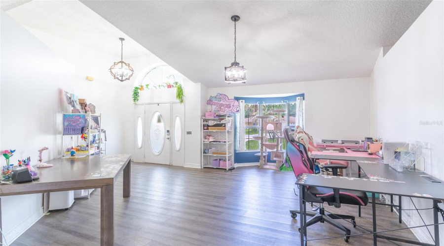 Kissimmee, Florida 34746, 4 Bedroom Bedrooms, ,2 Bathroombathrooms,Residential,For Sale,Shortleaf,0,Mfrl4961677