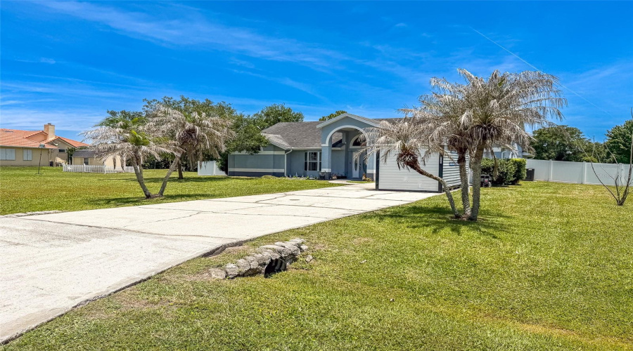 Kissimmee, Florida 34746, 4 Bedroom Bedrooms, ,2 Bathroombathrooms,Residential,For Sale,Shortleaf,0,Mfrl4961677