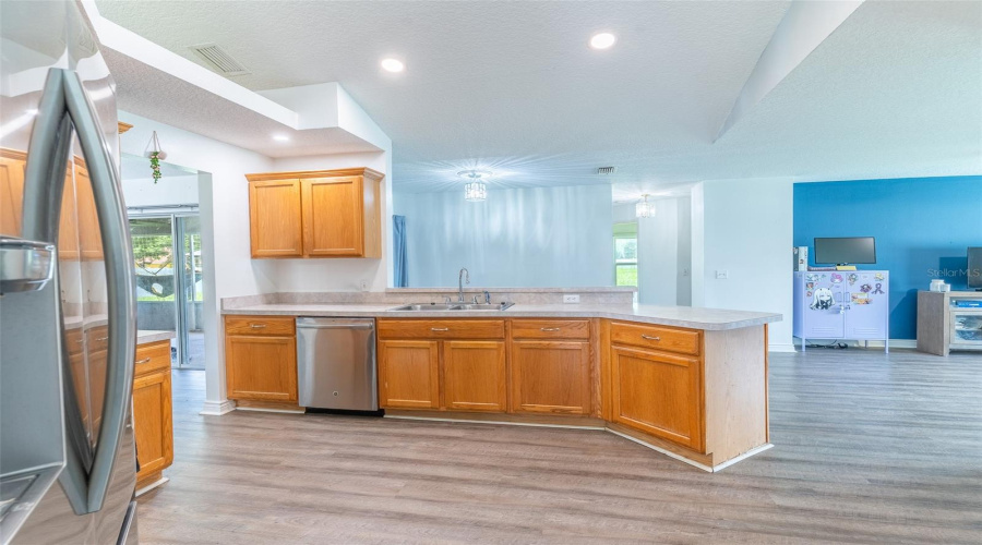 Kissimmee, Florida 34746, 4 Bedroom Bedrooms, ,2 Bathroombathrooms,Residential,For Sale,Shortleaf,0,Mfrl4961677