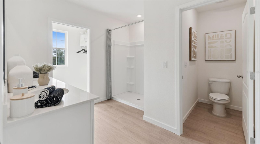 Apopka, Florida 32703, 5 Bedroom Bedrooms, ,3 Bathroombathrooms,Residential,For Sale,Gull,0,Mfro6409563