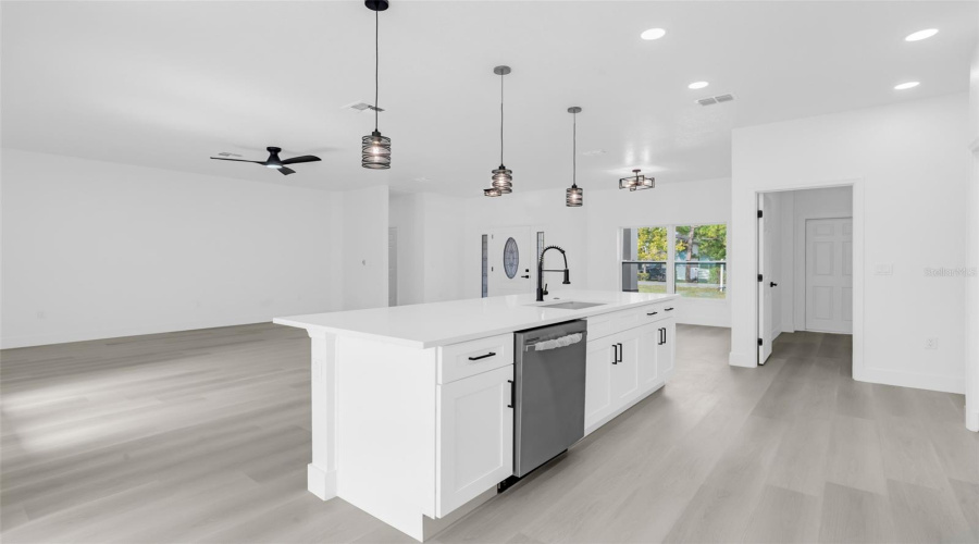 Weeki Wachee, Florida 34613, 4 Bedroom Bedrooms, ,2 Bathroombathrooms,Residential,For Sale,Nittany,0,Mfrtb8540863