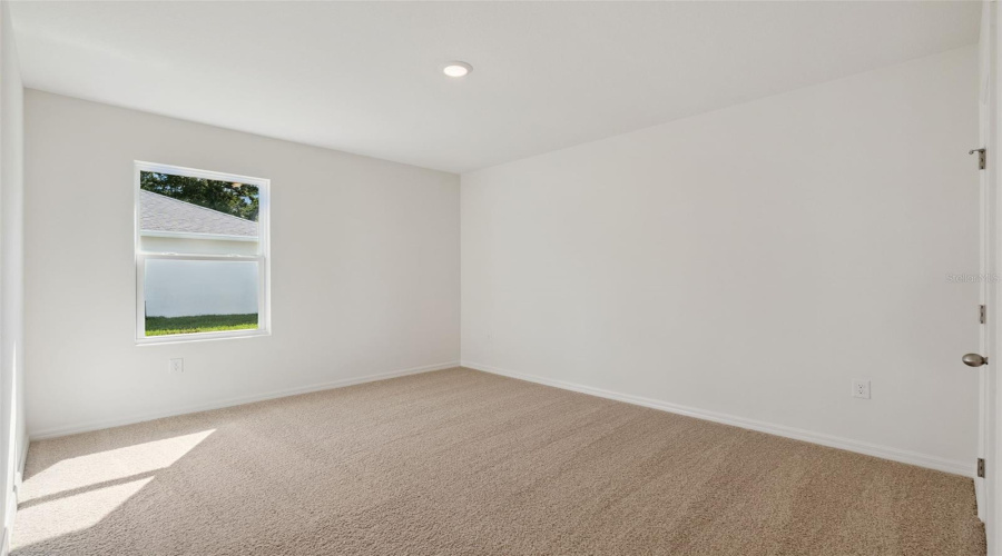 Daytona Beach, Florida 32124, 5 Bedroom Bedrooms, ,3 Bathroombathrooms,Residential,For Sale,Morfontaine,0,Mfro6411289