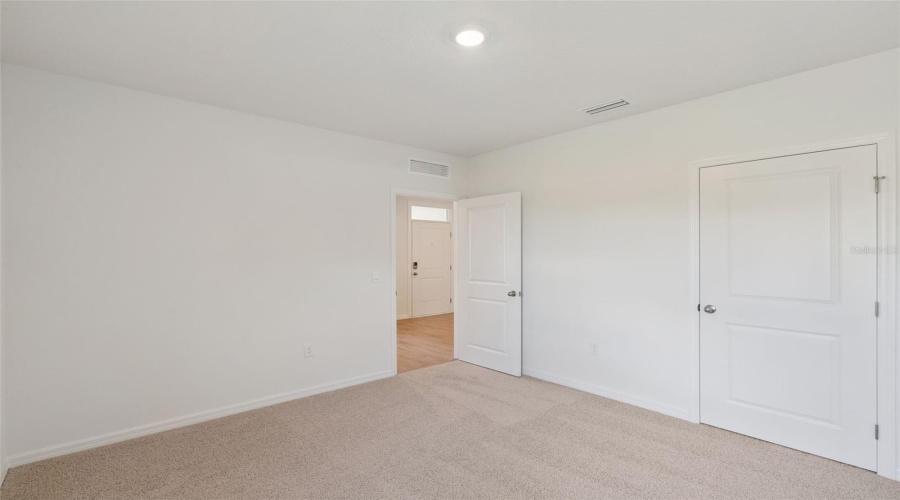 Daytona Beach, Florida 32124, 5 Bedroom Bedrooms, ,3 Bathroombathrooms,Residential,For Sale,Morfontaine,0,Mfro6411289