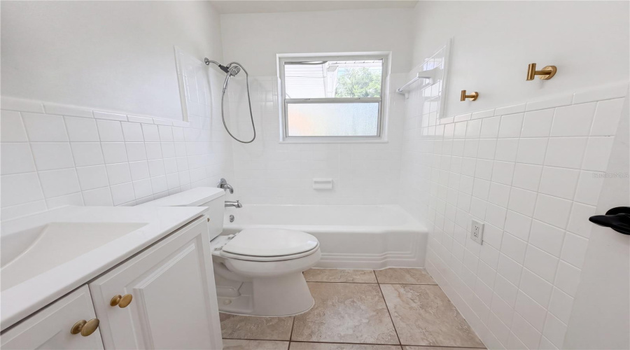 Englewood, Florida 34223, 3 Bedroom Bedrooms, ,2 Bathroombathrooms,Residential,For Sale,4Th,0,Mfro6400871
