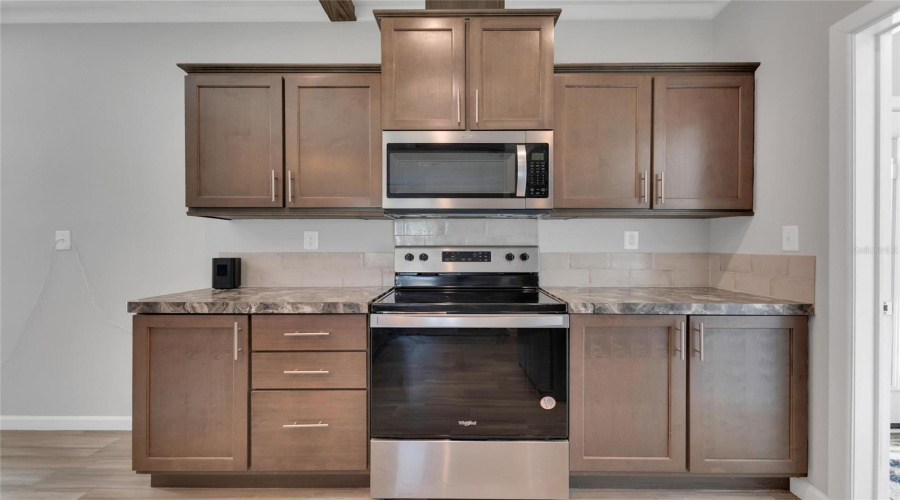 Lake Wales, Florida 33898, 2 Bedroom Bedrooms, ,2 Bathroombathrooms,Residential,For Sale,Canterbury,0,Mfrp4939205