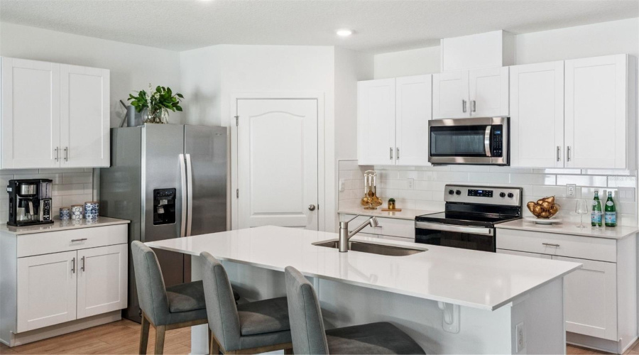 Apopka, Florida 32703, 4 Bedroom Bedrooms, ,2 Bathroombathrooms,Residential,For Sale,Gull,0,Mfro6391866