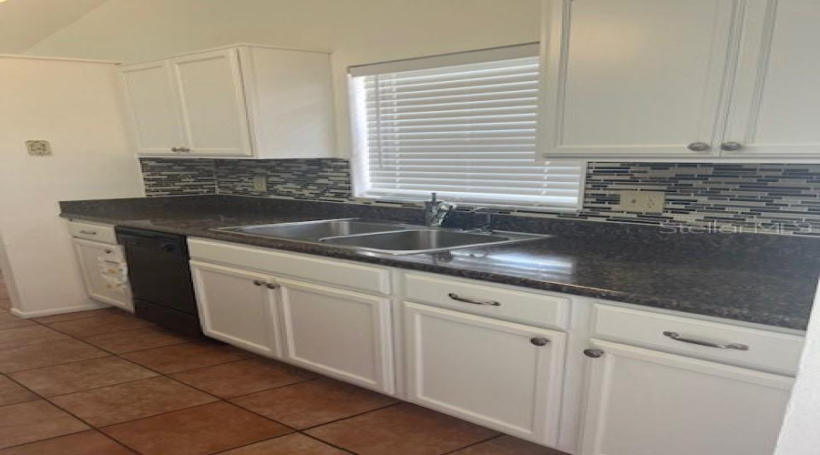 Weeki Wachee, Florida 34613, 2 Bedroom Bedrooms, ,2 Bathroombathrooms,Residential,For Sale,Nakoma,0,Mfrw7888879