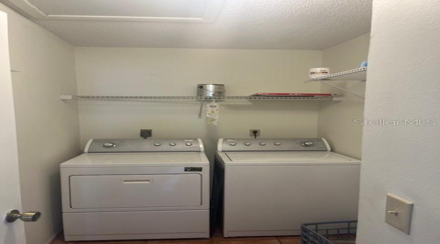 Weeki Wachee, Florida 34613, 2 Bedroom Bedrooms, ,2 Bathroombathrooms,Residential,For Sale,Nakoma,0,Mfrw7888879