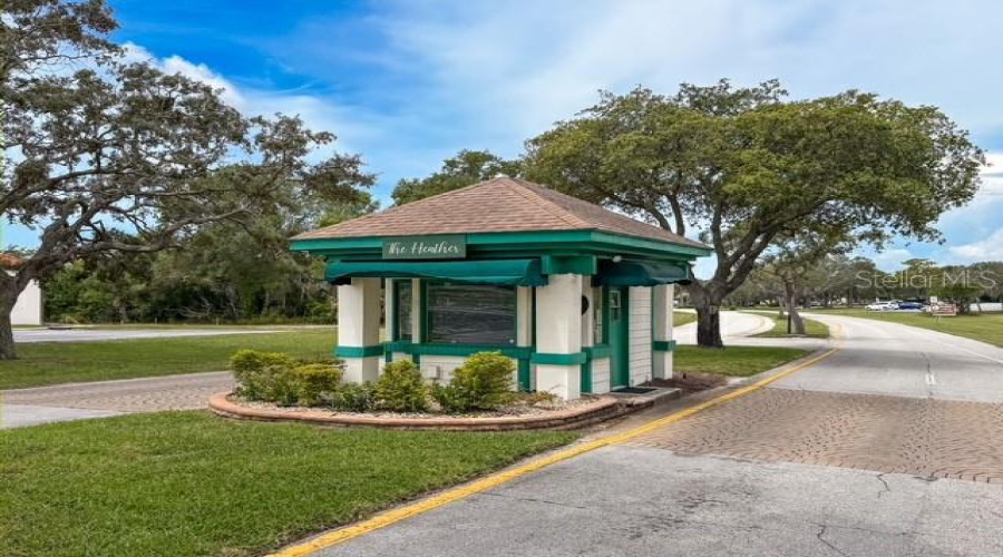 Weeki Wachee, Florida 34613, 2 Bedroom Bedrooms, ,2 Bathroombathrooms,Residential,For Sale,Nakoma,0,Mfrw7888879