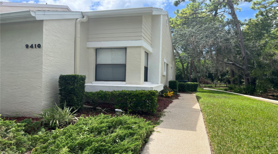 Weeki Wachee, Florida 34613, 2 Bedroom Bedrooms, ,2 Bathroombathrooms,Residential,For Sale,Nakoma,0,Mfrw7888879