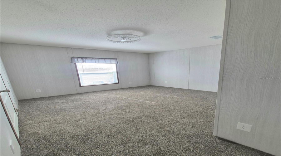 Brooksville, Florida 34613, 3 Bedroom Bedrooms, ,2 Bathroombathrooms,Residential,For Sale,Weeping Willow,0,Mfrtb8501607
