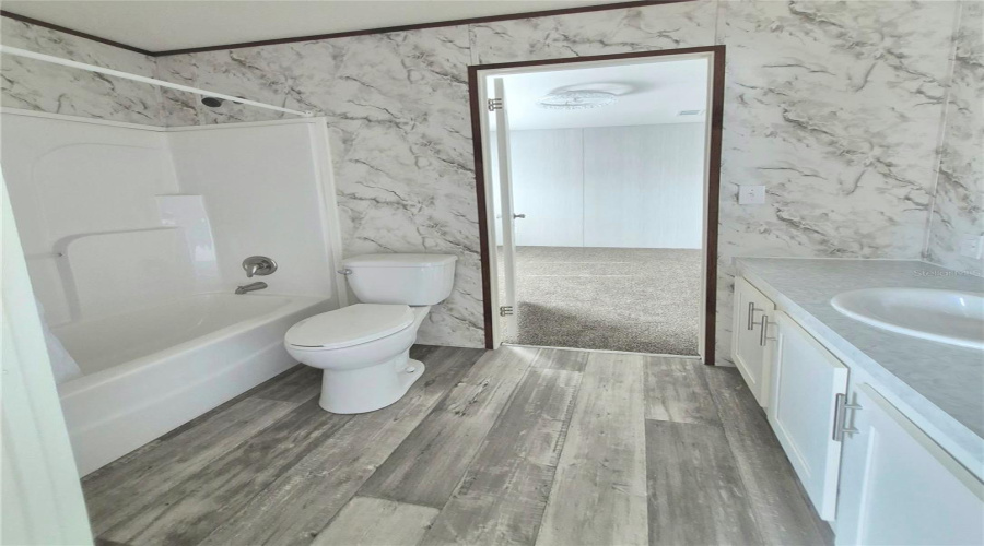 Brooksville, Florida 34613, 3 Bedroom Bedrooms, ,2 Bathroombathrooms,Residential,For Sale,Weeping Willow,0,Mfrtb8501607