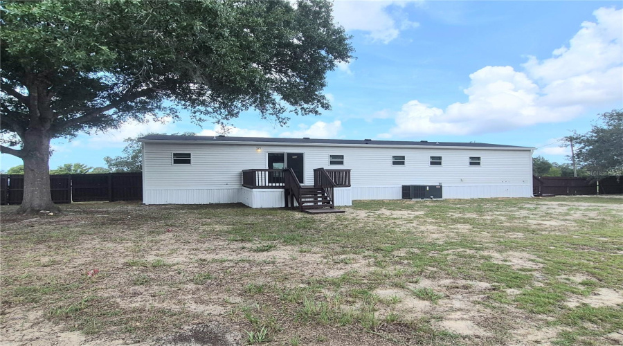 Brooksville, Florida 34613, 3 Bedroom Bedrooms, ,2 Bathroombathrooms,Residential,For Sale,Weeping Willow,0,Mfrtb8501607
