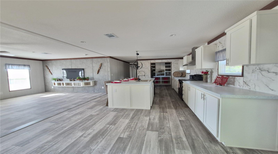 Brooksville, Florida 34613, 3 Bedroom Bedrooms, ,2 Bathroombathrooms,Residential,For Sale,Weeping Willow,0,Mfrtb8501607