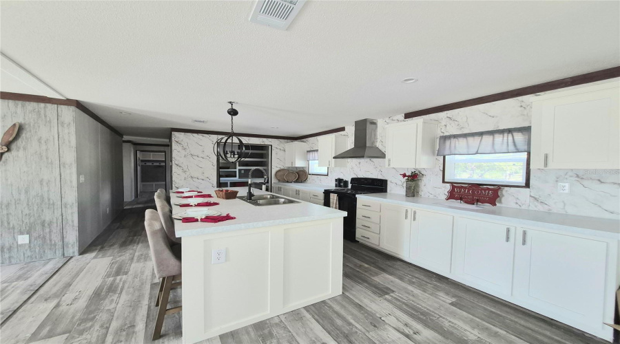 Brooksville, Florida 34613, 3 Bedroom Bedrooms, ,2 Bathroombathrooms,Residential,For Sale,Weeping Willow,0,Mfrtb8501607