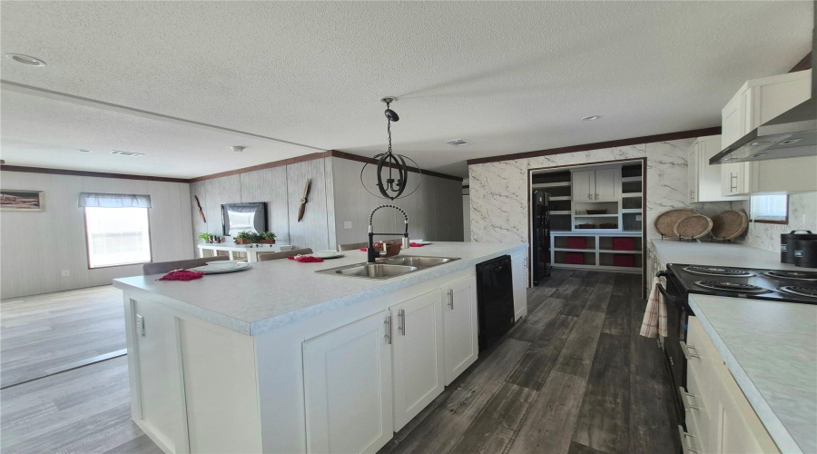 Brooksville, Florida 34613, 3 Bedroom Bedrooms, ,2 Bathroombathrooms,Residential,For Sale,Weeping Willow,0,Mfrtb8501607