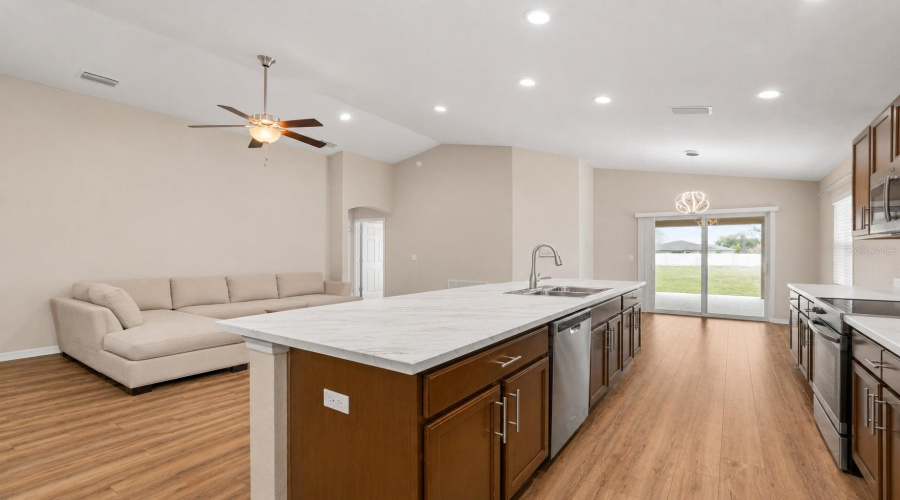 Lakeland, Florida 33810, 4 Bedroom Bedrooms, ,2 Bathroombathrooms,Residential,For Sale,Danes,0,Mfrtb8513490
