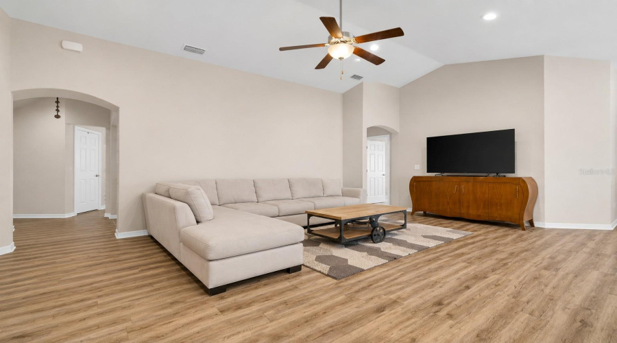 Lakeland, Florida 33810, 4 Bedroom Bedrooms, ,2 Bathroombathrooms,Residential,For Sale,Danes,0,Mfrtb8513490