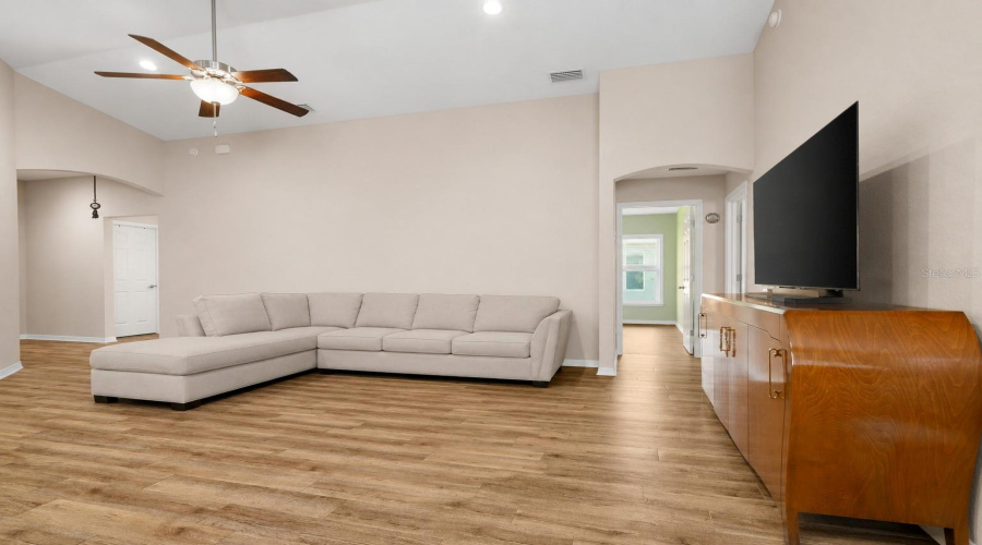 Lakeland, Florida 33810, 4 Bedroom Bedrooms, ,2 Bathroombathrooms,Residential,For Sale,Danes,0,Mfrtb8513490