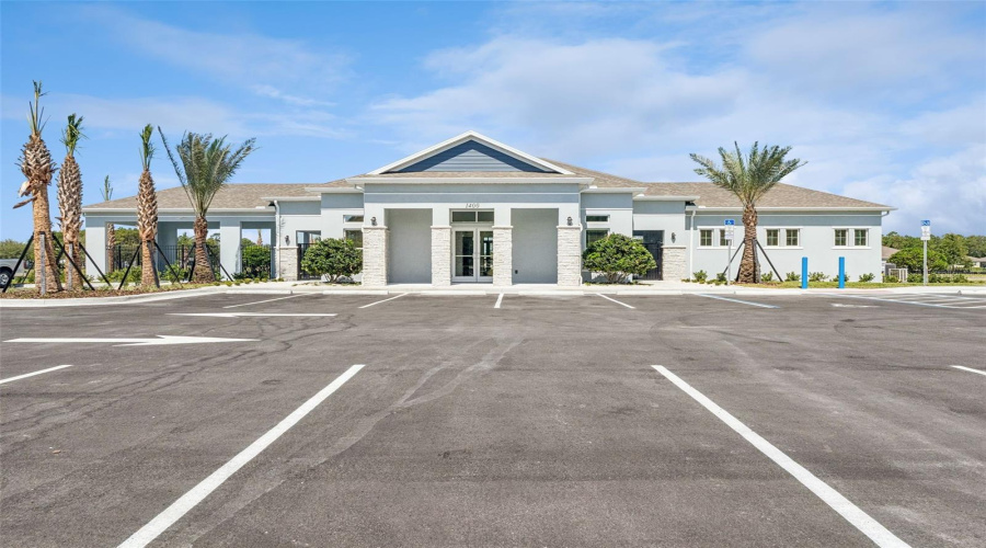 Ormond Beach, Florida 32174, 5 Bedroom Bedrooms, ,3 Bathroombathrooms,Residential,For Sale,Houmas,0,Mfro6415207