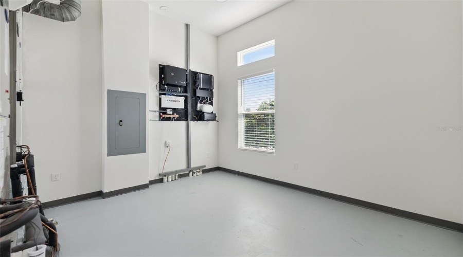 Ormond Beach, Florida 32174, 5 Bedroom Bedrooms, ,3 Bathroombathrooms,Residential,For Sale,Houmas,0,Mfro6415207