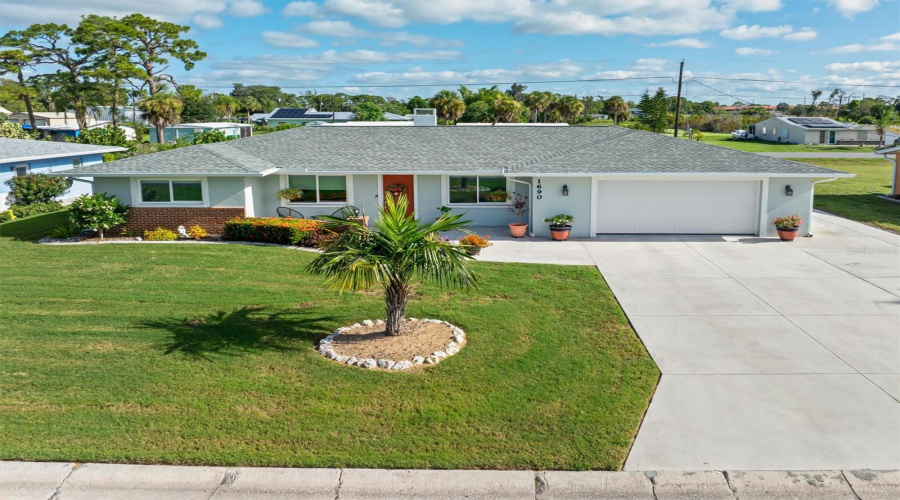 Englewood, Florida 34223, 2 Bedroom Bedrooms, ,2 Bathroombathrooms,Residential,For Sale,Edith,0,Mfrd6148389