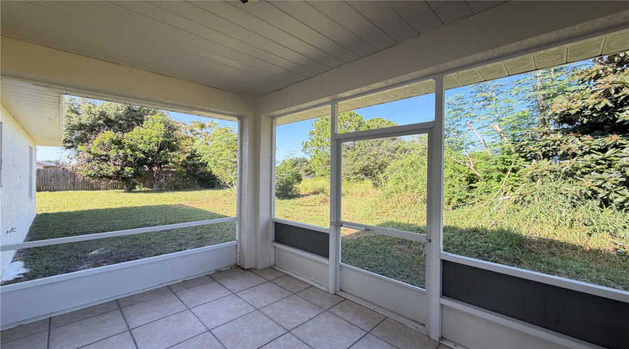 Avon Park, Florida 33825, 3 Bedroom Bedrooms, ,2 Bathroombathrooms,Residential,For Sale,Lowell,0,Mfro6434814