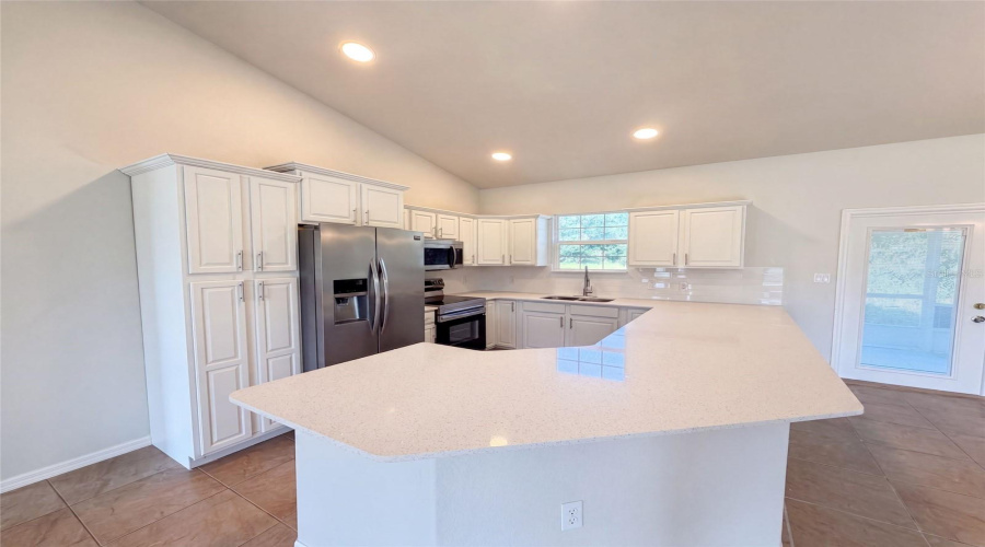 Avon Park, Florida 33825, 3 Bedroom Bedrooms, ,2 Bathroombathrooms,Residential,For Sale,Lowell,0,Mfro6434814